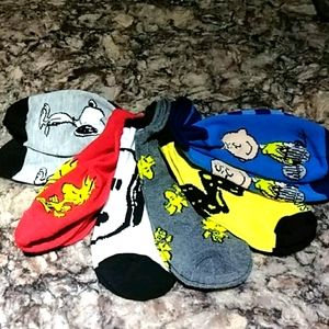 Peanuts, Charlie Brown, Snoopy, Woodstock socks